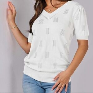 NWOT White V Neck Lightweight Sweater Short Sleeve